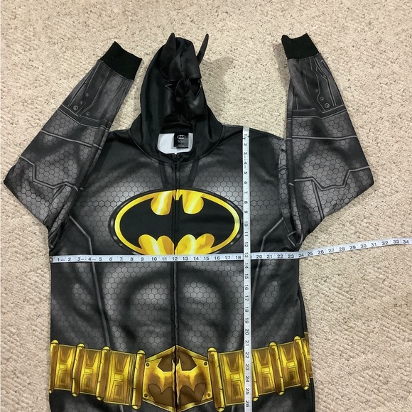 DC COMICS Batman Zip Bat-Face Hoodie Jacket - Picture 8 of 13